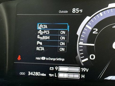 Used 2024 Toyota Sequoia Capstone AWD/4WD image 30