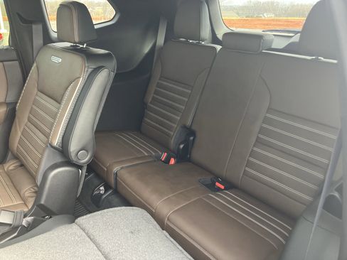 New 2026 GMC Acadia Denali Ultimate w/ LPO, Floor Liner Package image 16