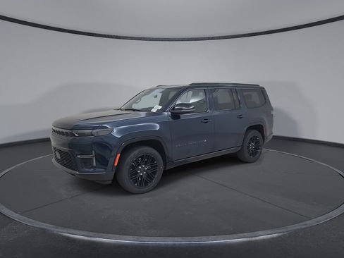 New 2026 Jeep Grand Wagoneer Limited AWD/4WD image 7