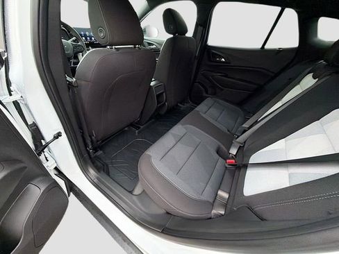 New 2026 Chevrolet Trax RS w/ Sunroof Package image 24