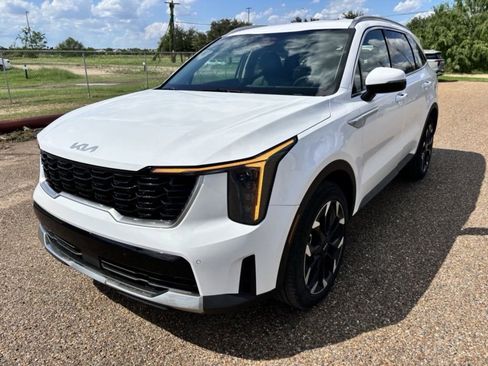 New 2026 Kia Sorento EX FWD image 3
