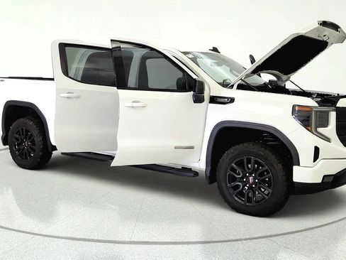 Used 2023 GMC Sierra 1500 Elevation AWD/4WD image 8