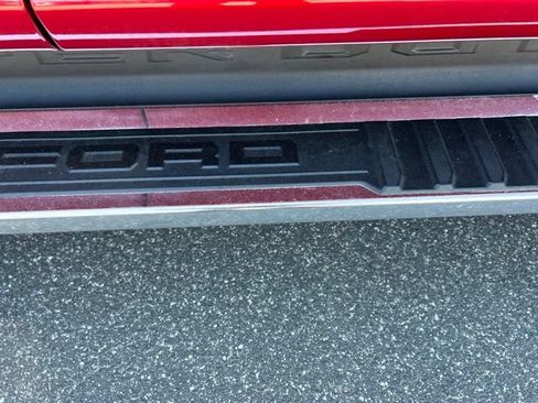 Used 2022 Ford F250 Lariat w/ Lariat Ultimate Package AWD/4WD image 11