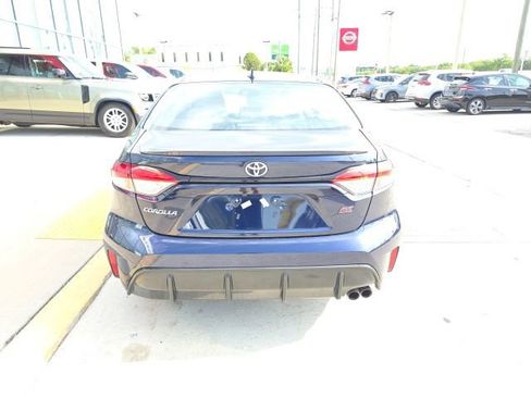 Used 2025 Toyota Corolla SE w/ SE Premium Package FWD image 5