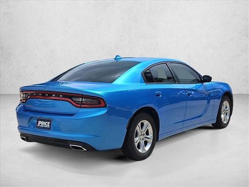 Used 2023 Dodge Charger SXT RWD image 5