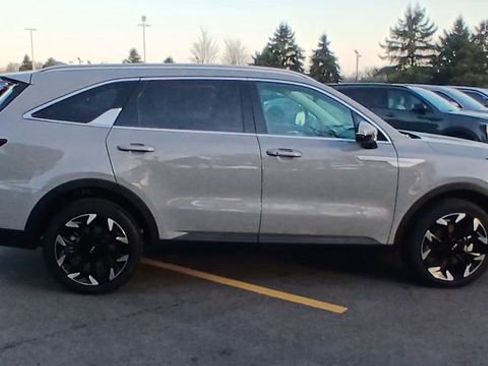 New 2026 Kia Sorento EX image 3