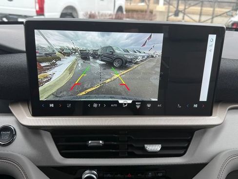 New 2026 Ford Explorer Active w/ Active Comfort Package image 18