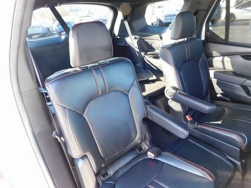 Certified 2025 Honda Pilot TrailSport image 22