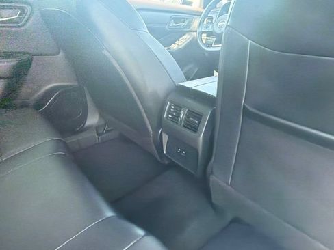 Used 2023 Nissan Rogue SV w/ SV Premium B Package AWD/4WD image 14