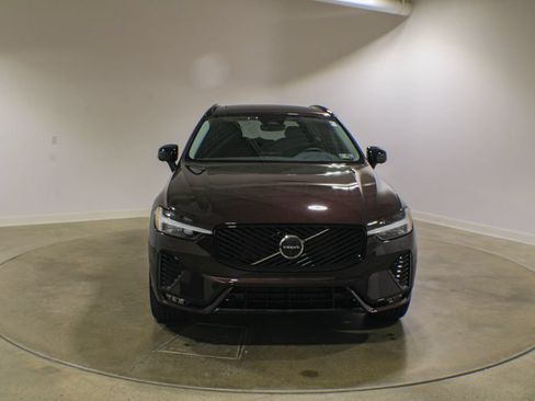 Used 2026 Volvo XC60 B5 Plus w/ Climate Package AWD/4WD image 8