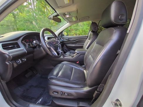 Used 2019 GMC Acadia SLT AWD/4WD image 16