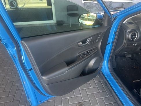 Used 2019 Hyundai Kona SE image 6