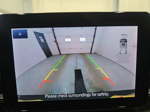 Used 2023 Ford Explorer XLT w/ Equipment Group 202A image 33