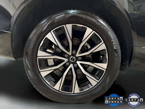 Used 2025 Volvo XC60 B5 Plus image 87