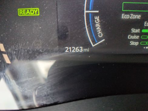 Certified 2025 Toyota Camry LE w/ Convenience Package FWD image 16