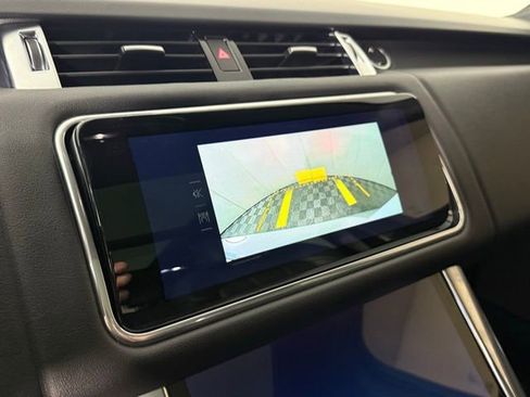 Certified 2022 Land Rover Range Rover Sport HSE Silver Edition image 17