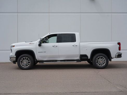 Used 2024 Chevrolet Silverado 3500 LTZ w/ LTZ Plus Package AWD/4WD image 6