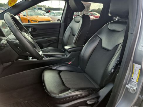 Used 2022 Jeep Compass Altitude image 10