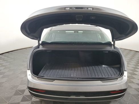 Used 2025 Lucid Air Pure RWD image 8