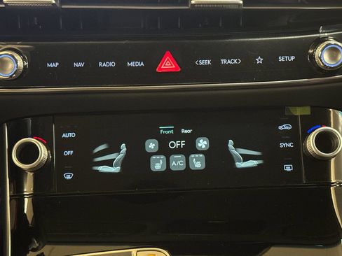 New 2026 Genesis GV70 2.5T AWD/4WD image 21