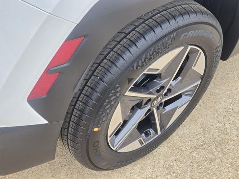 New 2026 Hyundai Tucson SEL image 8