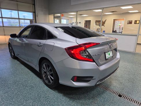 Used 2019 Honda Civic EX image 8