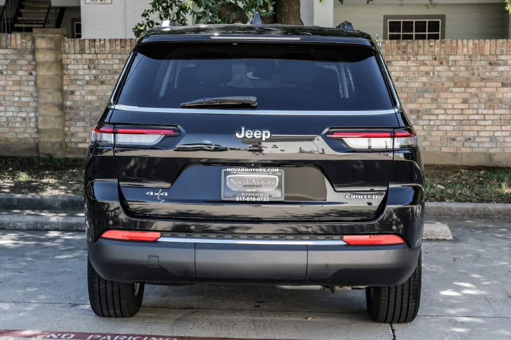 Used 2023 Jeep Grand Cherokee L Limited AWD/4WD image 19