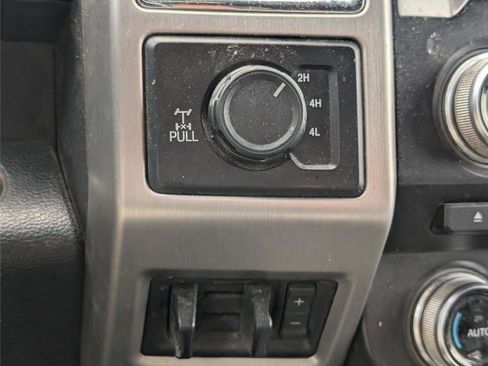 Used 2018 Ford F250 Platinum w/ Platinum Ultimate Package image 21