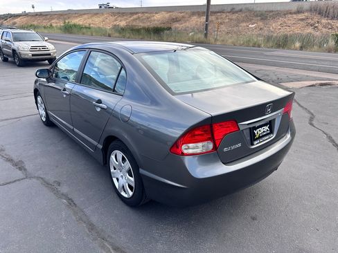 Used 2010 Honda Civic LX image 4