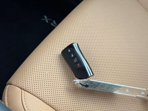 Certified 2025 Lexus RX 350 FWD w/ Technology Package image 40