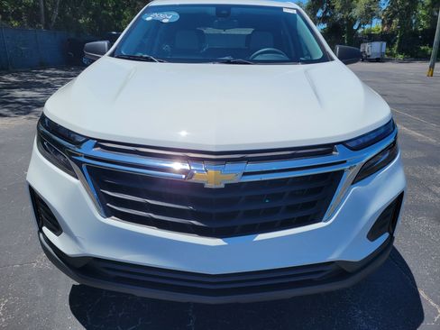 Certified 2024 Chevrolet Equinox LS w/ LS Convenience Package FWD image 2