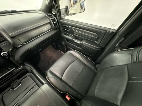 Used 2022 RAM 2500 Limited AWD/4WD image 11