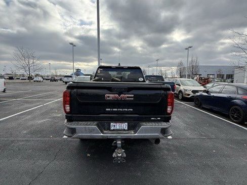 Used 2024 GMC Sierra 2500 SLE w/ SLE Convenience Package image 4