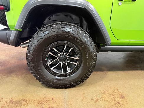 Used 2025 Jeep Wrangler Sport AWD/4WD image 85