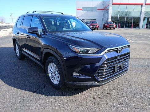 New 2026 Toyota Grand Highlander XLE image 1