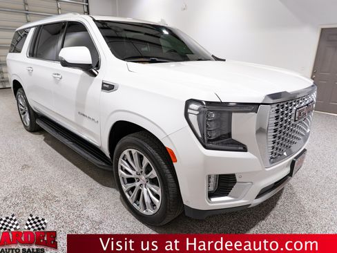 Used 2024 GMC Yukon XL Denali w/ Advanced Technology Package AWD/4WD image 6