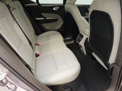 Used 2026 Volvo XC40 B5 Ultra w/ Protection Package Premier AWD/4WD image 16