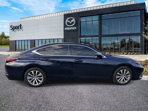Used 2020 Lexus ES 350 image 2