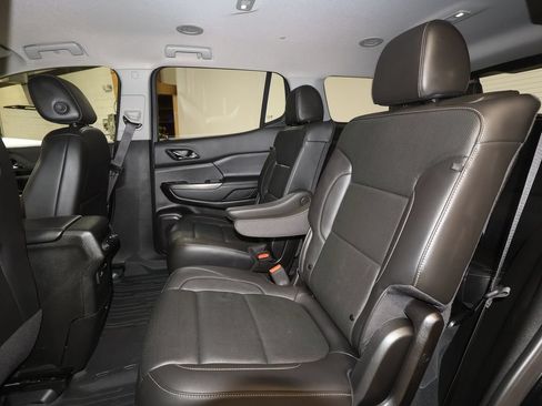 Used 2023 GMC Acadia SLT w/ Preferred Package FWD image 23