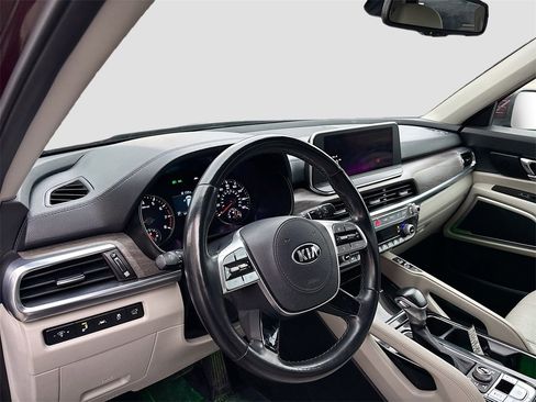 Used 2022 Kia Telluride EX image 9