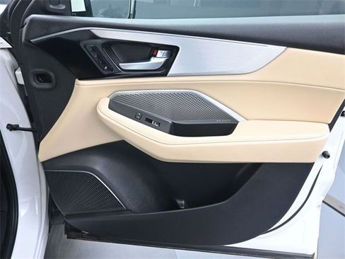 Used 2022 Acura MDX FWD w/ Technology Package image 11