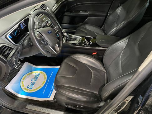 Used 2016 Ford Fusion Titanium FWD image 9