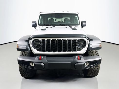 Used 2026 Jeep Gladiator Rubicon w/ Steel Power Dome Hood Package AWD/4WD image 2