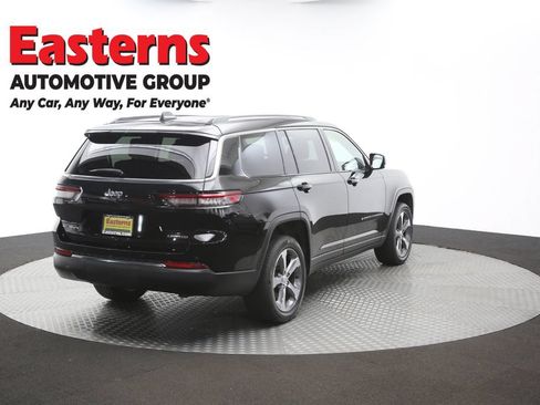 Used 2023 Jeep Grand Cherokee L Limited AWD/4WD image 44