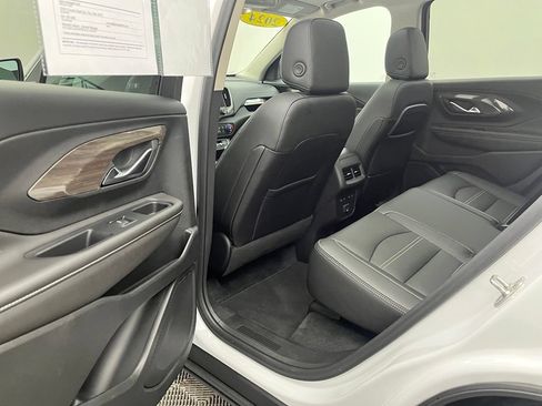 Used 2024 GMC Terrain Denali w/ Denali Premium Package AWD/4WD image 39