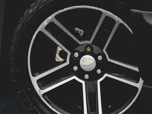 Used 2018 Chevrolet Silverado 1500 LT w/ All Star Edition image 27