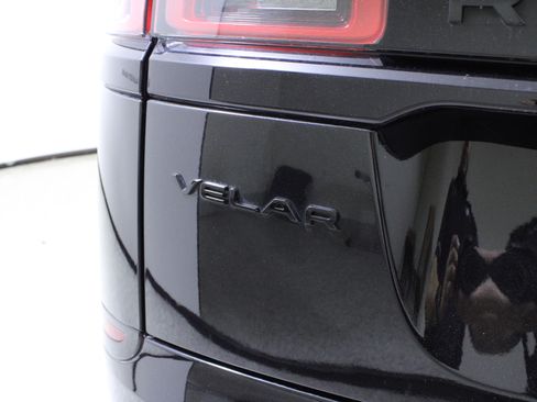 Used 2023 Land Rover Range Rover Velar R-Dynamic S image 9