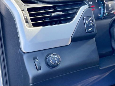 Used 2020 GMC Yukon SLT w/ Open Road Package RWD image 10