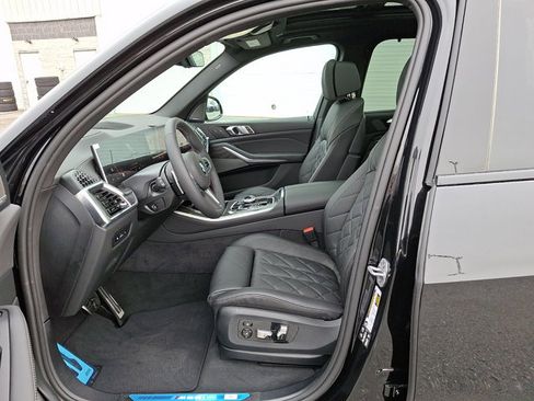 New 2026 BMW X5 M60i image 13