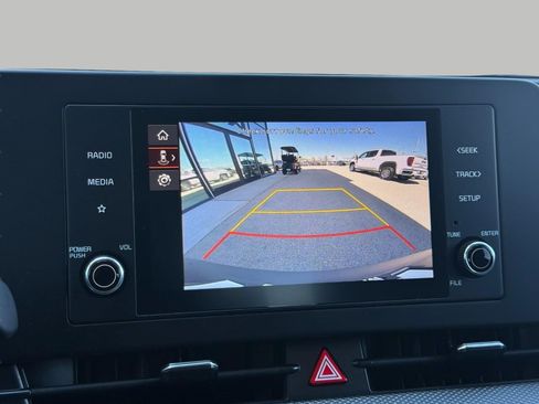 Certified 2025 Kia Sportage LX AWD/4WD image 35